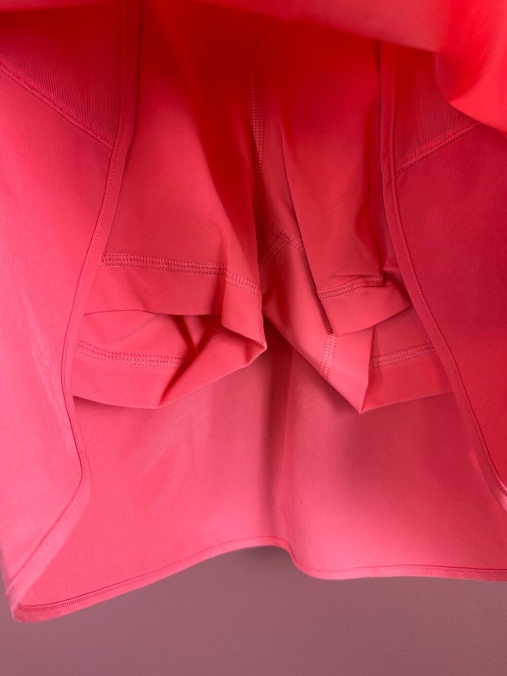 Lululemon Hotty Hot Skirt Long Size 4 LW8AEAT Rasp Cream Coral 4" inseam - Picture 3 of 7